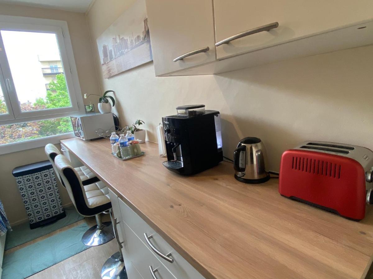 Superbe Appartement Au Calme Avec Parking Gratuit. Merignac  Exterior photo